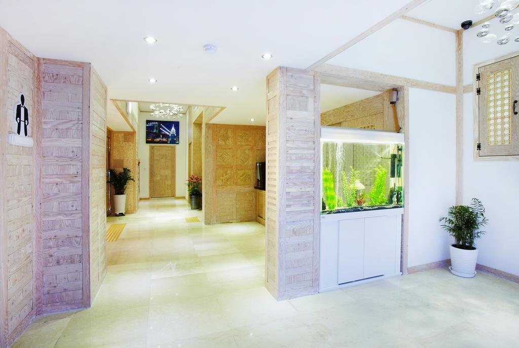 Hotel Butler Szuvon Kültér fotó