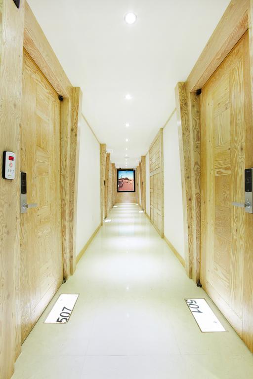 Hotel Butler Szuvon Kültér fotó