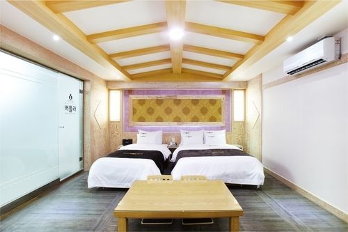 Hotel Butler Szuvon Kültér fotó