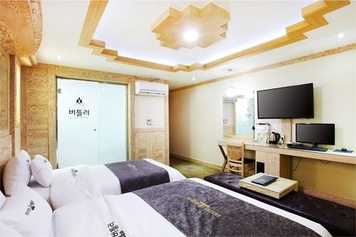 Hotel Butler Szuvon Kültér fotó